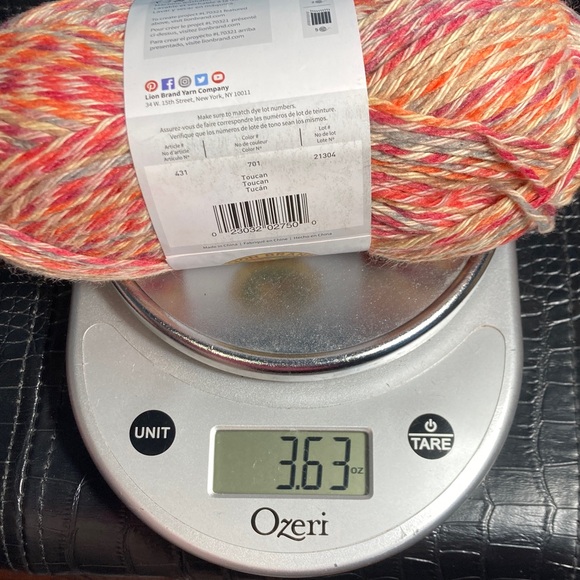 3 NWT Lion Brand Flikka 50% Cotton 50% Polyester Variegated Yarn in 701 Toucan - Picture 4 of 6